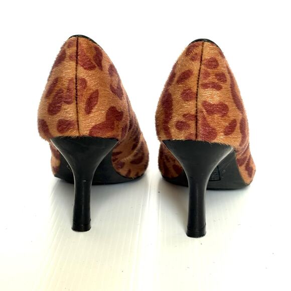 Faux Fur Leopard Spots Animal Pumps Comfort Plus Predictions Heels Women's 8.5 - Picture 6 of 8